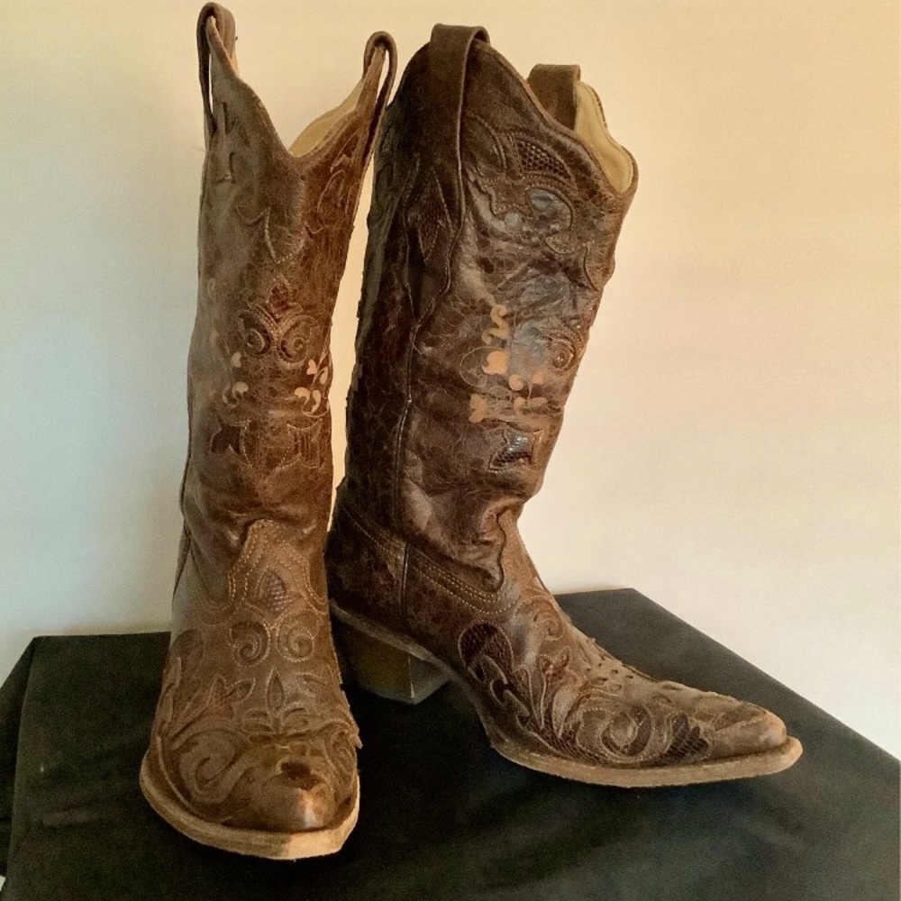 Corral Boots size 6.5